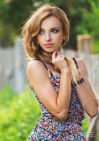 Caring Ukrainian girl photo: Alla from Odessa, 31 yo, hair color Blond